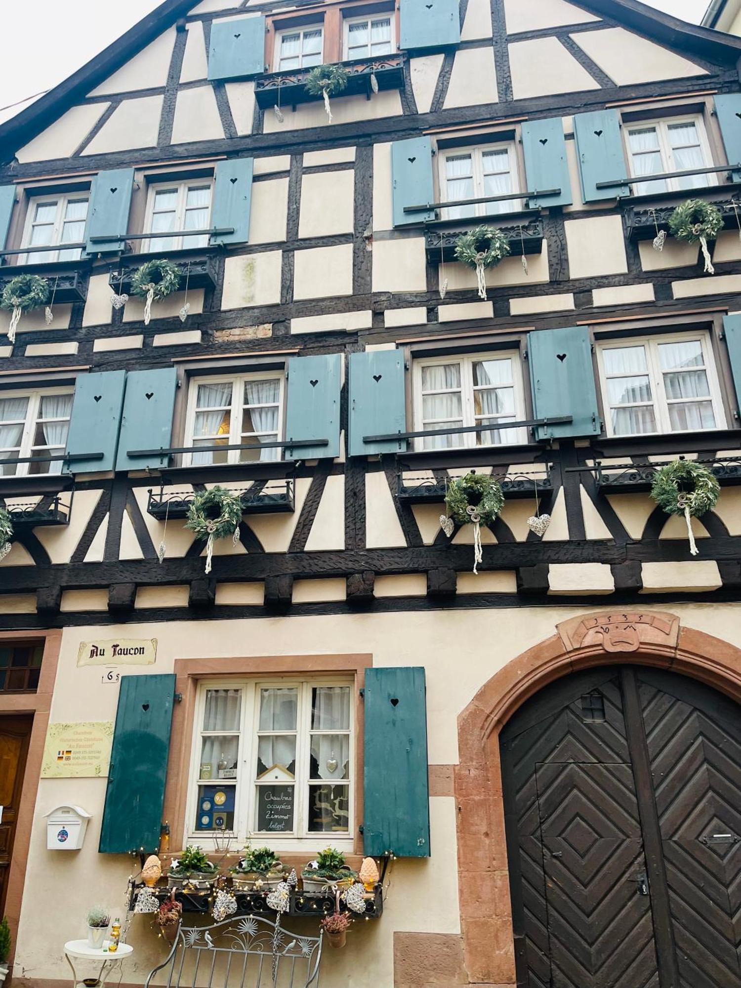 Historisches Gaestehaus Au Faucon Von 1535 Wissembourg Buitenkant foto